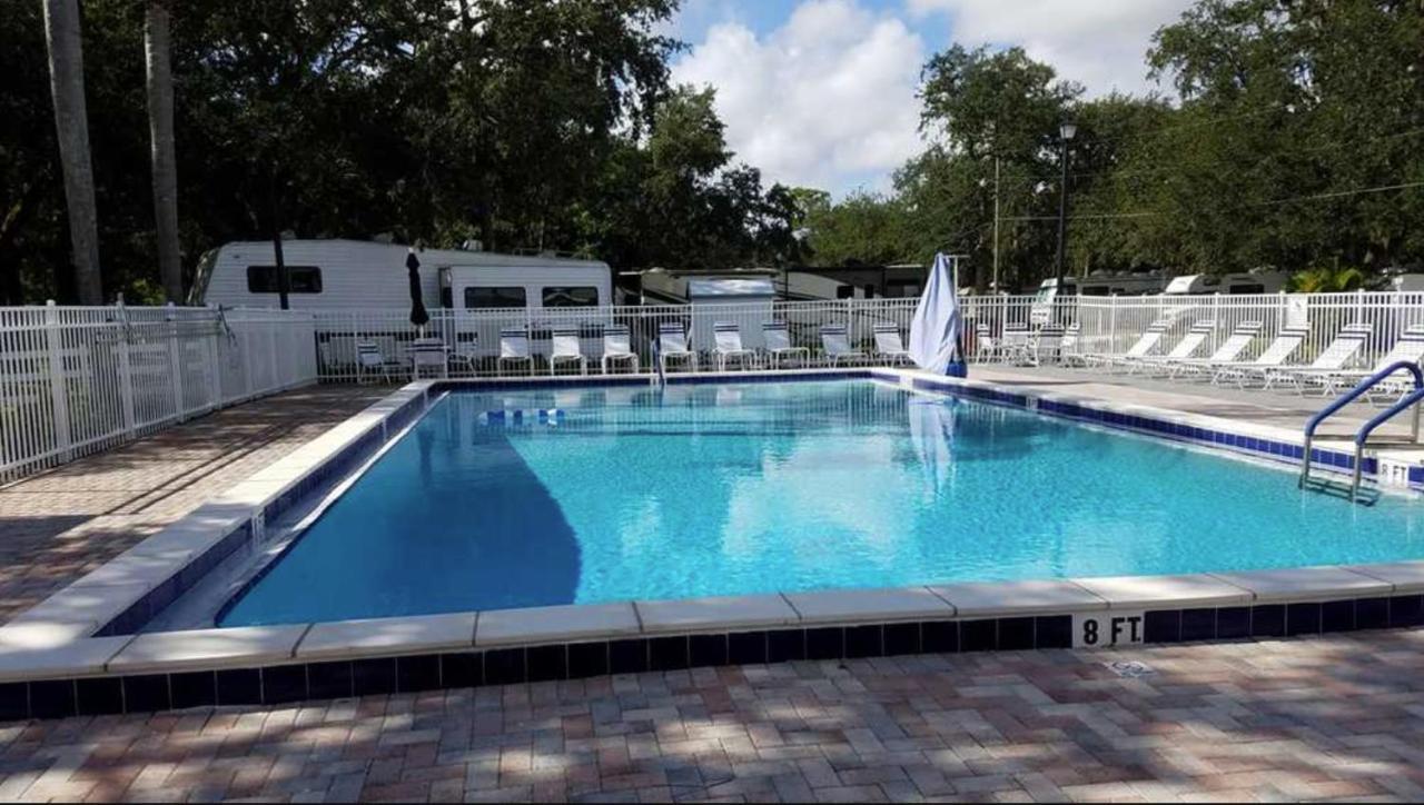 Cozy Tiny Home Near Disney World & Orlando Parks! Kissimmee Exterior foto